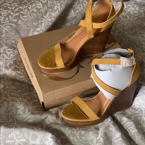 Charlotte Russe mustard color wedges